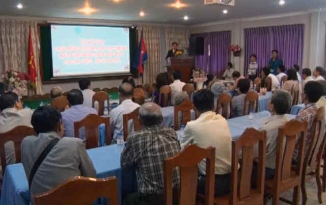 Quang cảnh lễ mít-tinh.