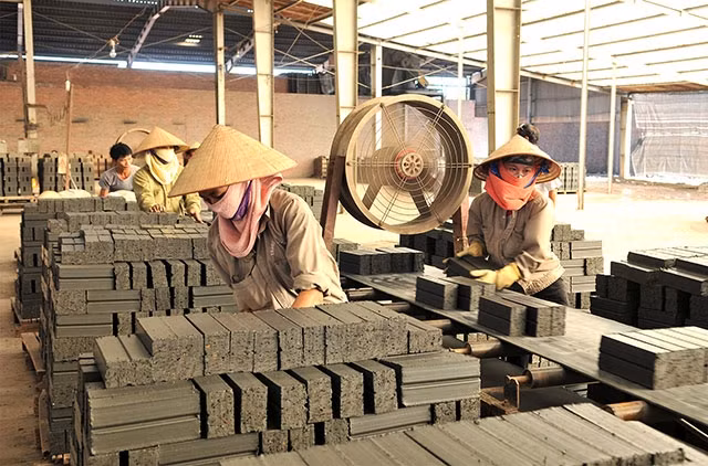 Lao động tự do, lao động khu vực phi chính thức là những đối tượng chịu ảnh hưởng nặng nề trong đại dịch Covid-19.