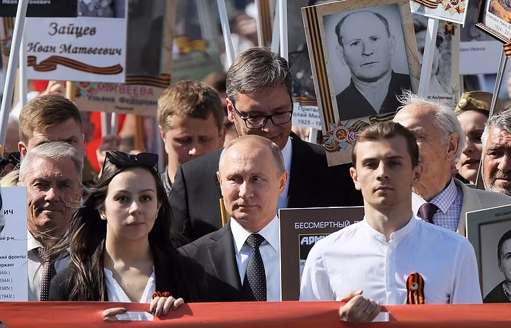 Tổng thống Putin tham gia cuộc diễu hành "Binh đoàn Bất tử" ở Moscow