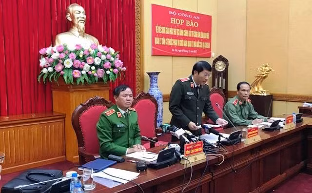 Cần hiểu đúng thông tin “bỏ sổ hộ khẩu” 