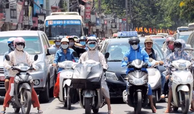 Dự báo, đợt nắng nóng diện rộng ở Bắc Bộ và Trung Bộ sẽ kéo dài đến hết ngày 26-5.