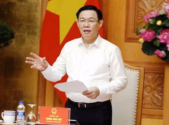 Phó Thủ tướng Chính phủ Vương Đình Huệ phát biểu tại hội nghị.
