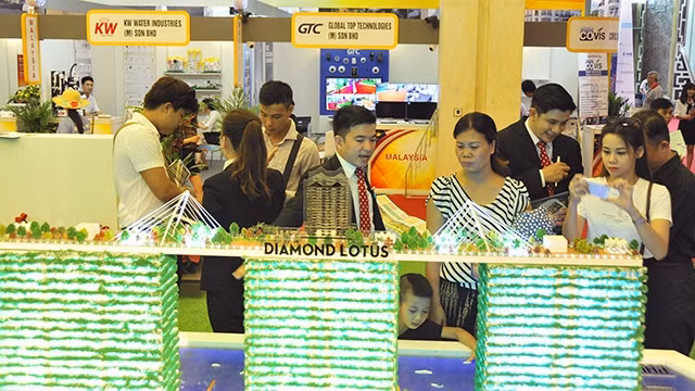 Bất động sản đã thu hút dòng vốn lớn của nhà đầu tư nước ngoài trong những năm gần đây. Ảnh: NAM ANH