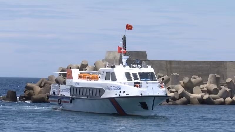 Tàu cao tốc Cồn Cỏ Tourist được đưa vào sử dụng.