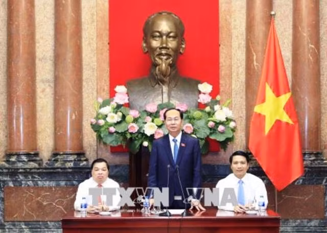 Chủ tịch nước Trần Đại Quang gặp mặt đại biểu đoàn viên thanh niên tiên tiến làm theo lời Bác, Khối các cơ quan Trung ương. (Ảnh: TTXVN)