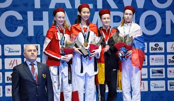 Nữ võ sĩ Hồ Thị Kim Ngân (HCV taekwondo trẻ thế giới hạng dưới 49 kg) là một trong những gương mặt nổi bật của thể thao Việt Nam tại giải lần này.