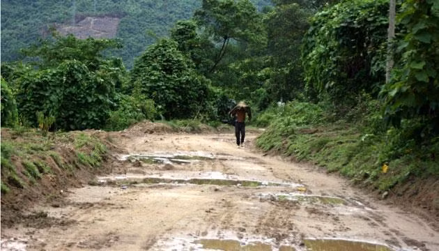 Một phần của đoạn đường mòn Hồ Chí Minh được khôi phục.