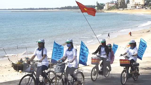 Tuần lễ Biển và Hải đảo Việt Nam
