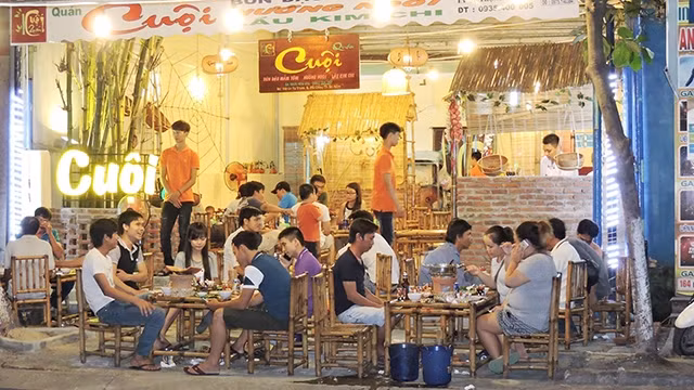 Một số món ăn đặc sắc từ Hà Nội đang “chinh phục” thực khách Đà thành.