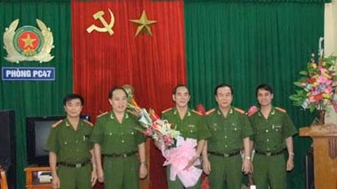 Chúc mừng cán bộ, chiến sĩ Phòng CSĐT tội phạm về ma túy tỉnh Thanh Hóa.