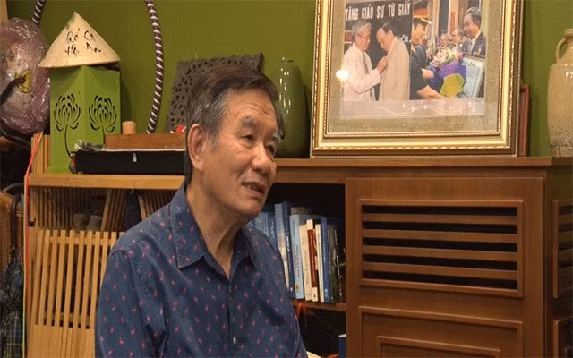 Đại tá, phi công, Anh hùng Lực lượng vũ trang nhân dân Từ Đễ.