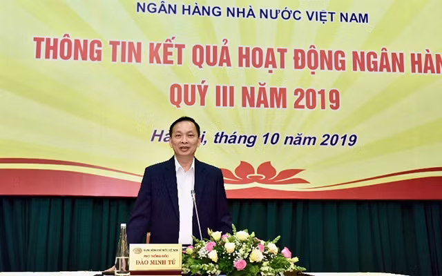 Phó Thống đốc Đào Minh Tú trao đổi với báo chí ngày 1-10