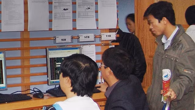 Hai phiên sau kỳ nghỉ Tết, giá nhiều cổ phiếu đã tăng đáng kể so trước kỳ nghỉ. Ảnh: NG.ANH