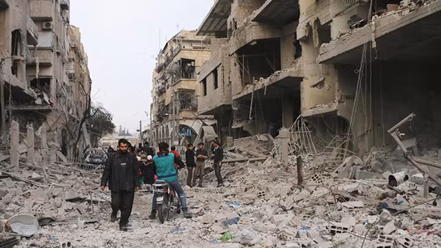 Khu vực Đông Ghouta của Syria bị tàn phá nặng nề do xung đột. Ảnh: MIDDLE EAST MONITOR