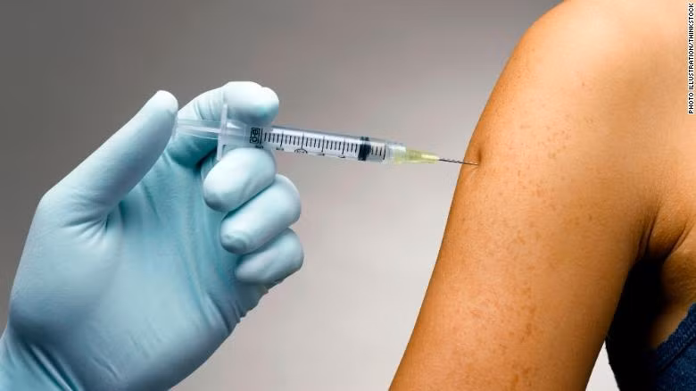 Vắc-xin phòng sởi, quai bị, rubella không gây bệnh tự kỷ (Ảnh: CNN)