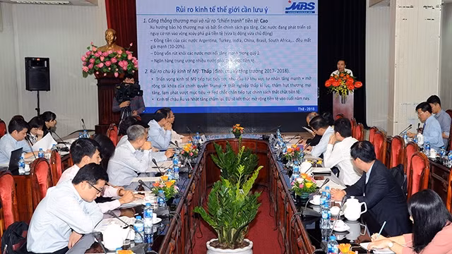 Diễn đàn “Để TTCK Việt Nam phát triển bền vững và minh bạch” do Báo Nhân Dân phối hợp Ủy ban CK Nhà nước tổ chức. Ảnh: TRẦN HẢI