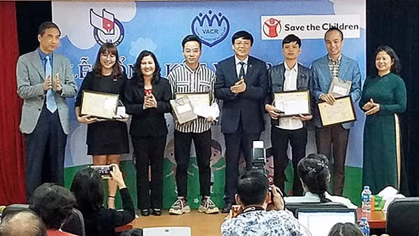 Báo Nhân Dân giành giải Nhất Giải Báo chí về trẻ em