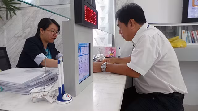 Nhìn chung, đội ngũ cán bộ công chức ở TP Hồ Chí Minh phải xử lý khối lượng công việc lớn hơn nhiều lần so với ở các tỉnh thành khác.