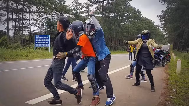 Đáng sợ những “phượt thủ” thiếu ý thức
