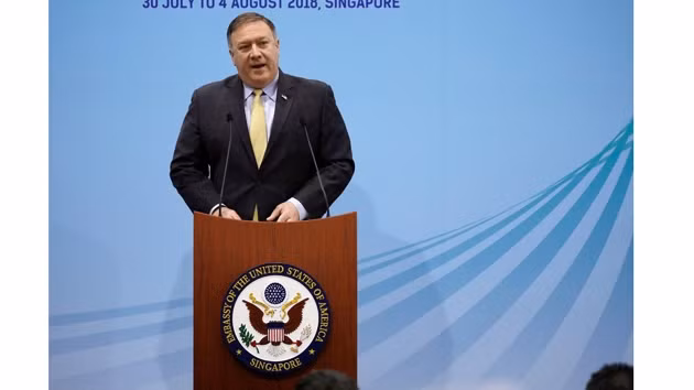 Ngoại trưởng Mỹ Mike Pompeo tại cuộc họp báo ở AMM 51 (Ảnh: Reuters).