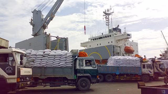 Theo dự báo của Bộ Công thương, từ nay đến cuối năm, kim ngạch xuất khẩu có khả năng tăng trưởng mạnh. Ảnh: NG.NAM