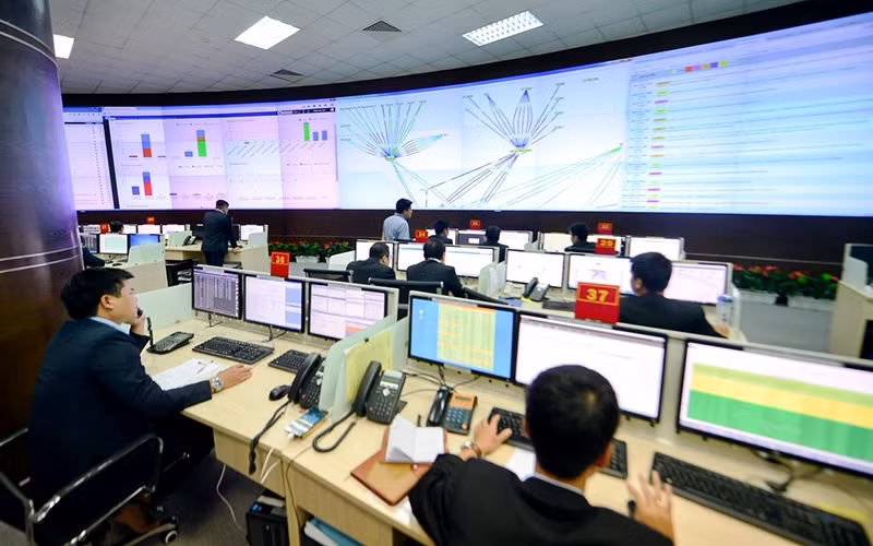 Viettel áp dụng công nghệ vào vận hành khai thác mạng lưới hệ thống toàn cầu. Ảnh: Thanh Tùng