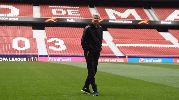 Đây sẽ là cơ hội cuối cùng để HLV Wenger có thể lần đầu tiên bước lên bục vinh quang ở đấu trường châu lục cùng Arsenal.