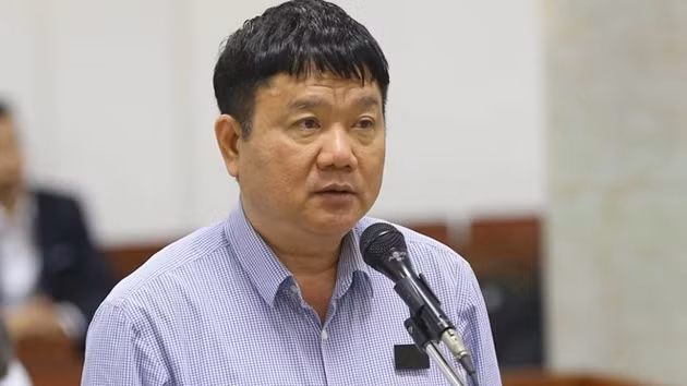 Bị cáo Đinh La Thăng. (Ảnh: TTXVN)
