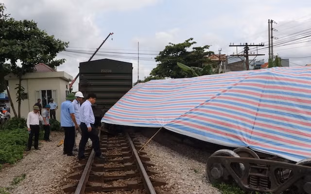 Đoạn đường sắt chứng kiến vụ tai nạn từng xảy ra sự cố tàu hàng trật bánh, lật toa làm đường sắt Bắc – Nam tê liệt nhiều giờ vào tháng 5-2019.