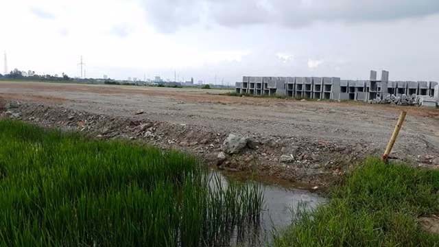 Liệu có sự “chống lưng” cho Công ty TNHH Đầu tư và Xây dựng Vinh Thành tự ý san lấp hàng nghìn m2 đất lúa ở xã Hưng Đông (TP Vinh) khi chưa được phép?