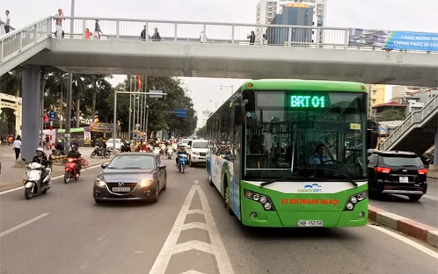 Xe buýt nhanh dần trở nên quen thuộc với người Hà Nội.