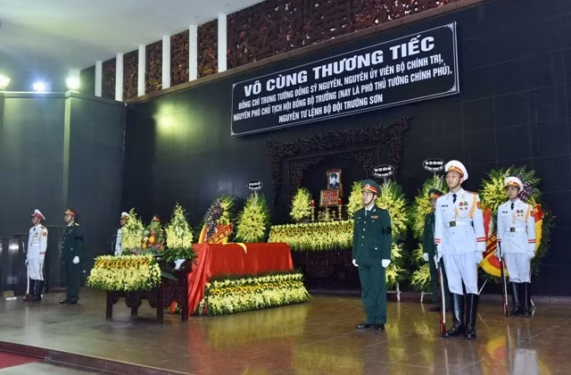 Lễ tang đồng chí Trung tướng Đồng Sỹ Nguyên được tổ chức tại Nhà tang lễ quốc gia, số 5 Trần Thánh Tông, Hà Nội.