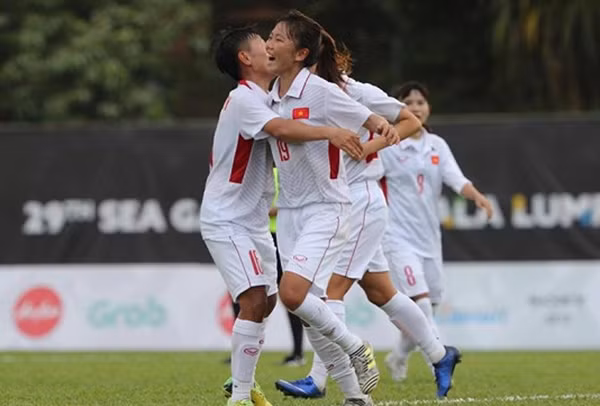 Các tuyển thủ nữ có trận đấu ra quân thành công tại SEA Games 29. (Ảnh: thethaovanhoa.vn)
