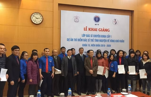 Thêm 22 bác sĩ trẻ tình nguyện đi vùng khó khăn được đào tạo chuyên khoa