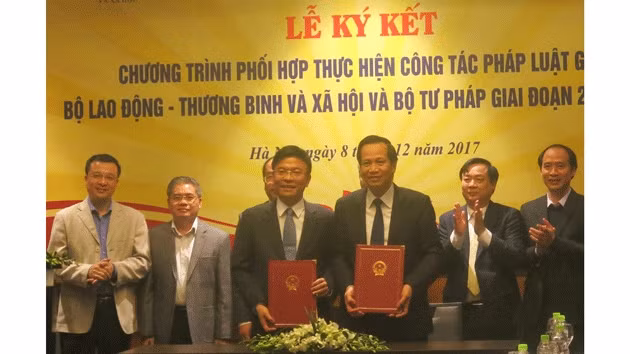 Hợp tác pháp luật giữa hai ngành tư pháp và lao động - xã hội 