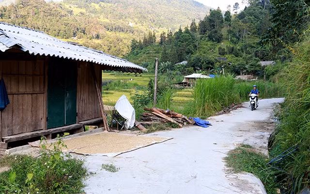 Tuyến đường từ cầu Vằng Gia, xã Nấm Dẩn đi xã Chế Là (huyện Xín Mần) có chất lượng rất thấp.