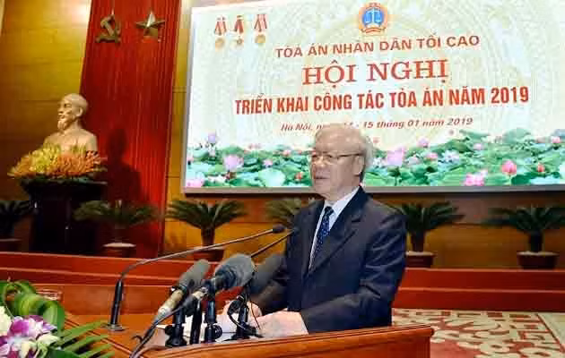 Đồng chí Nguyễn Phú Trọng, Tổng Bí thư, Chủ tịch nước, Trưởng ban Chỉ đạo Cải cách tư pháp T.Ư phát biểu ý kiến chỉ đạo tại Hội nghị.