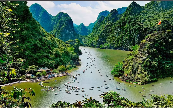 Một góc Di sản văn hóa và thiên nhiên thế giới Tràng An. Ảnh: ÐÀO MINH TIẾN