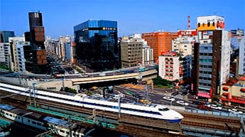 Một góc thủ đô Tô-ki-ô (Nhật Bản).