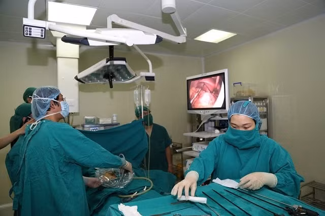 Cứu thành công bệnh nhân viêm ruột thừa cấp có phủ tạng đảo ngược 