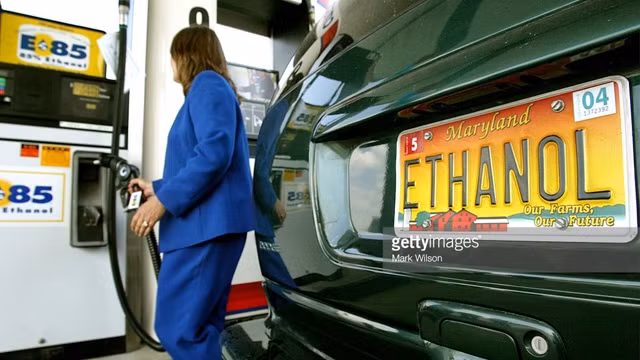 Một cây xăng E85 tại Mỹ.