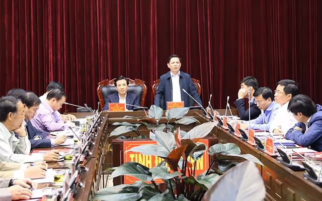 Bộ trưởng Nguyễn Văn Thể làm việc với lãnh đạo tỉnh Điện Biên.