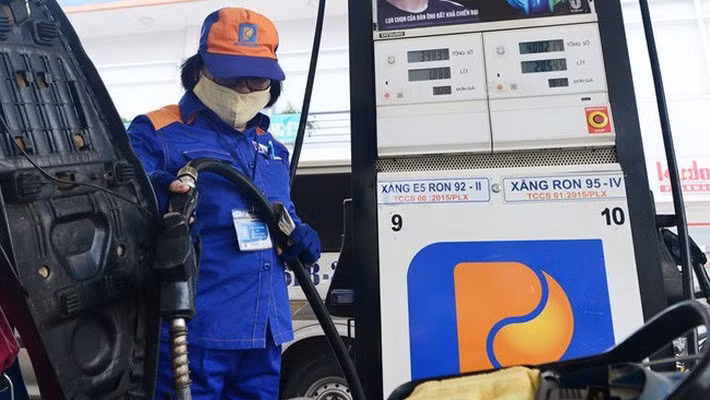 Xăng dầu đồng loạt giảm giá