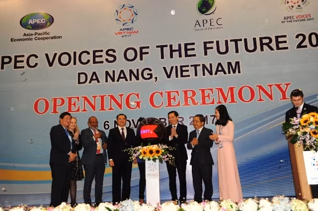 Khai mạc Diễn đàn Tiếng nói tương lai APEC 2017, sáng 6-11.