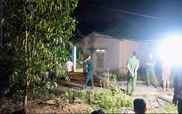 Hiện trường xảy ra vụ án mạng ở phường Thanh Sơn.
