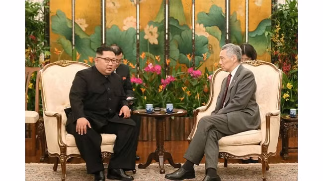 Thủ tướng Singapore Lý Hiển Long tiếp Nhà lãnh đạo Triều Tiên Kim Jong-un tại Cung Istana. Ảnh: JONATHAN CHOO/The Straits Times