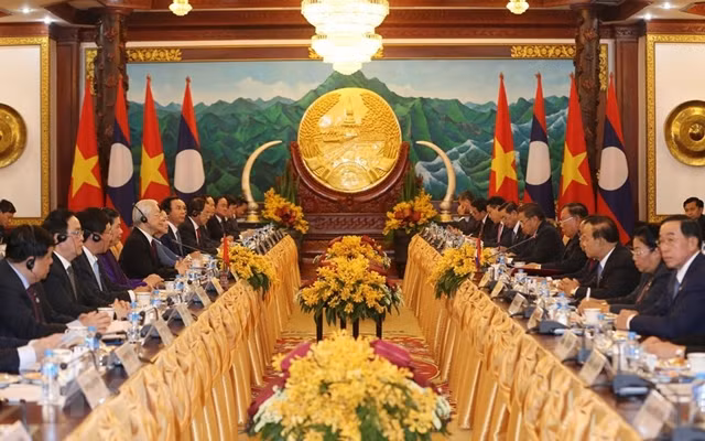 Tổng Bí thư, Chủ tịch nước Nguyễn Phú Trọng hội đàm với Tổng Bí thư, Chủ tịch nước Lào Bun-nhăng Vo-la-chít (Ảnh: TTXVN).