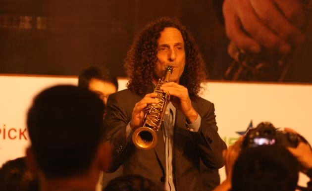  Kenny G: Tôi thích bánh mì Hà Nội