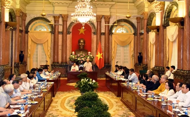 Tổng Bí thư, Chủ tịch nước Nguyễn Phú Trọng gặp mặt thân mật đại diện Đoàn Chủ tịch Ủy ban T.Ư MTTQ Việt Nam.
