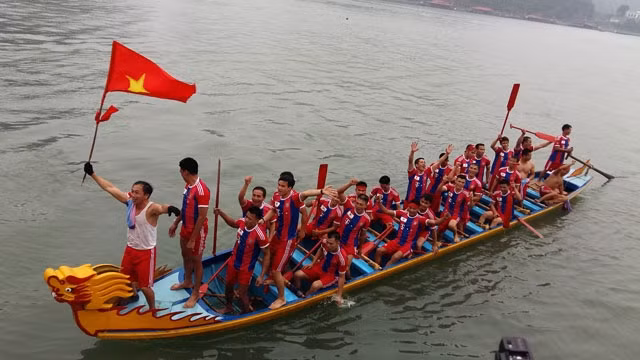 Đội chiến thắng.